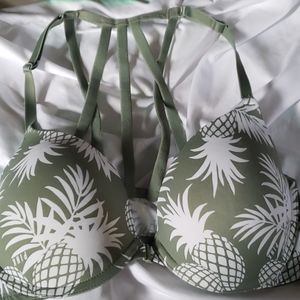 Pineapple Bra !!